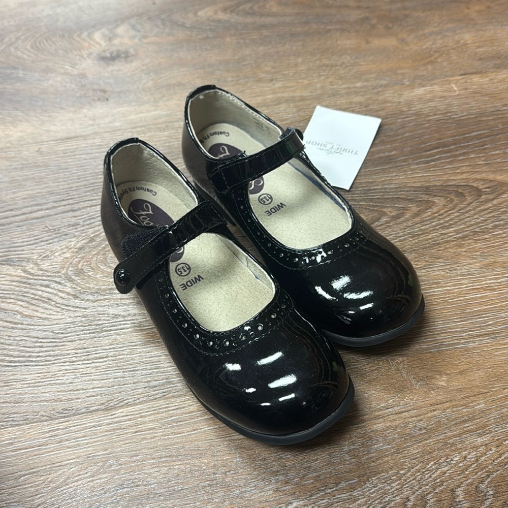 Foot mates Mary Jane black patent leather